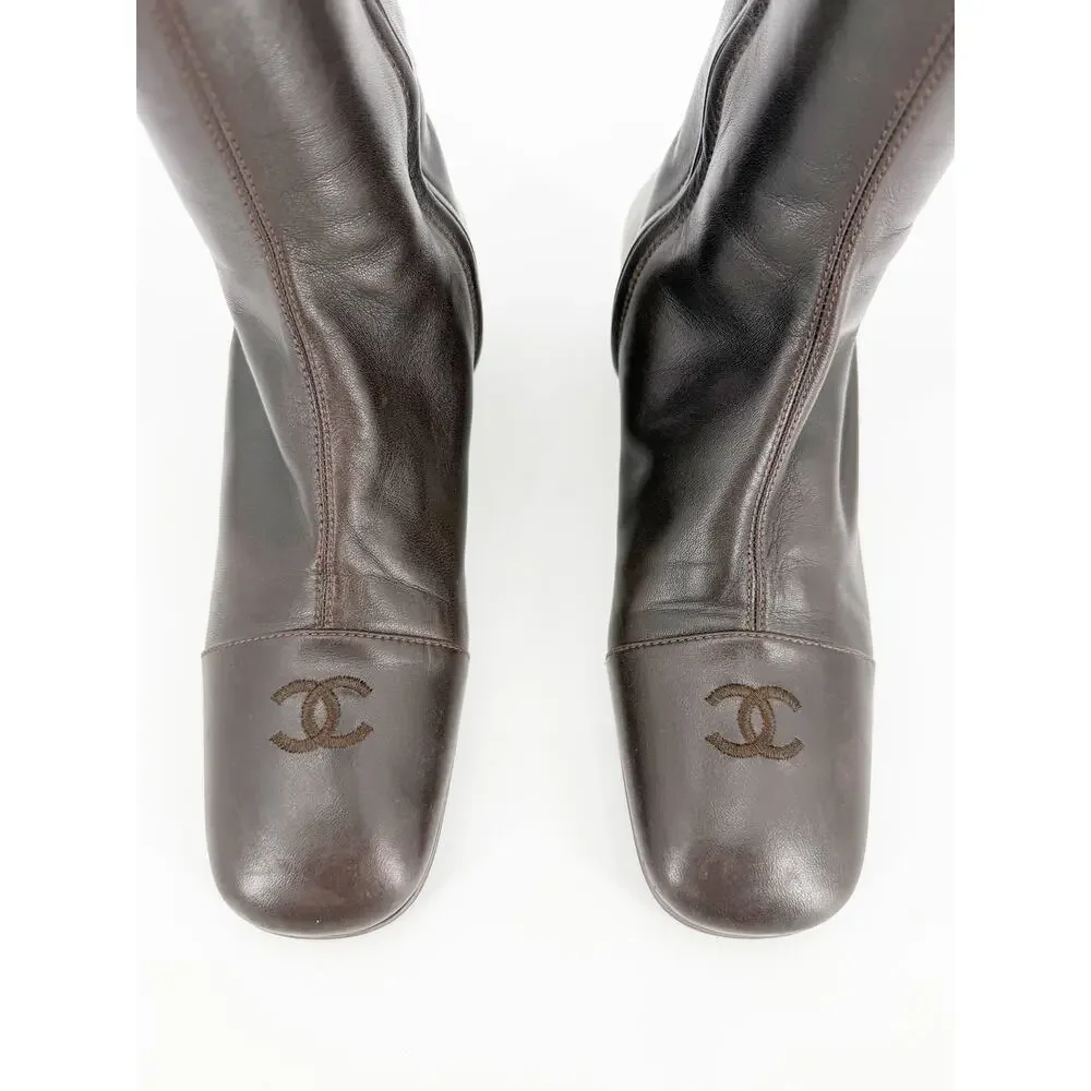 Chanel Vintage Brown Leather CC Cap Toe Silver Heel Riding Boots Size 40 EU 9.5